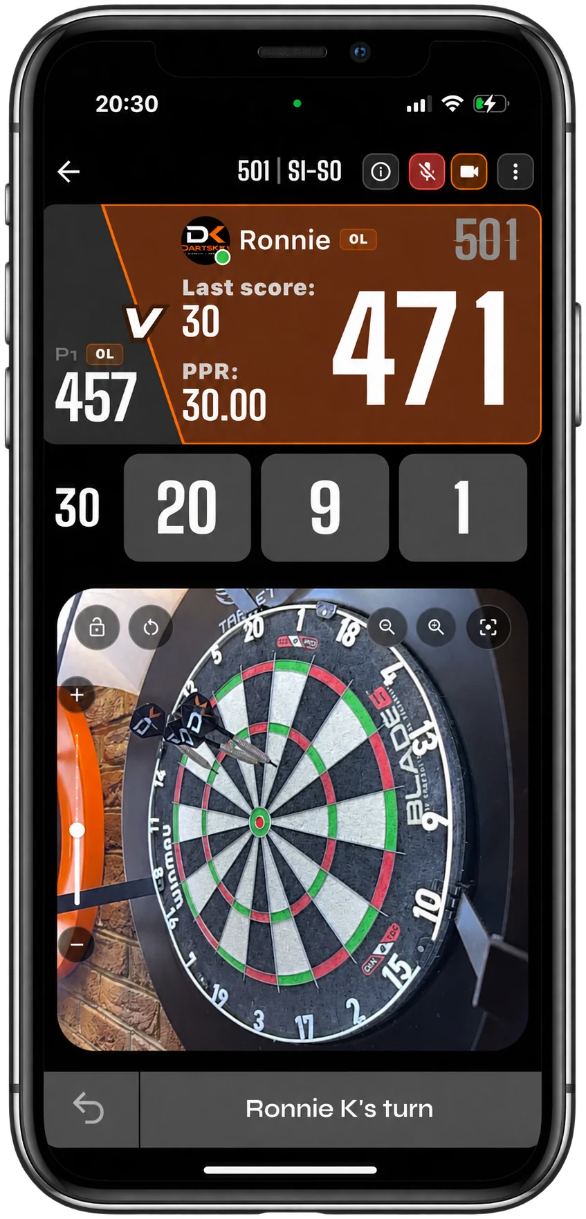 DartsKEY online 501 match: Ronnie on 471 against 457, with the live camera view of his board